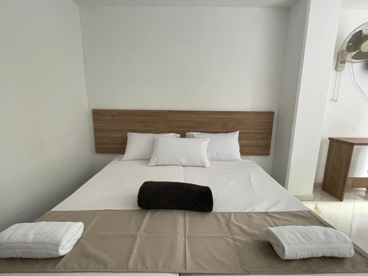Hotel Sie7E Express Medellín Extérieur photo